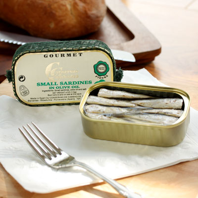 Sardinillas - Premium Baby Sardines in Olive Oil SF017
